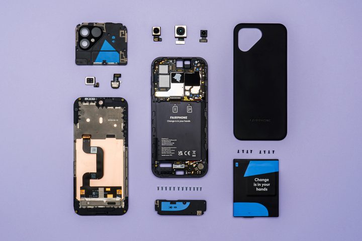 The Fairphone 5's modularity.
