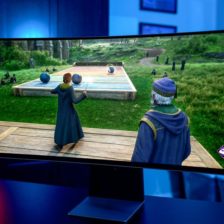 Hogwarts Legacy running on the Samsung Odyssey OLED G8.
