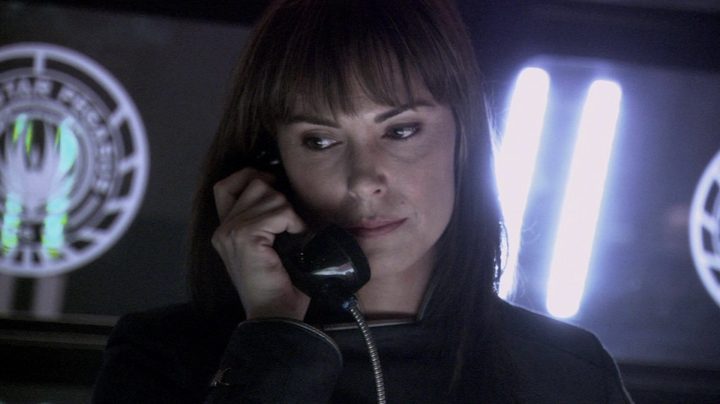 Admiral Helena Cain (Michelle Forbes) speaks into a handset in the Battlestar Galactica episode "Pegasus."