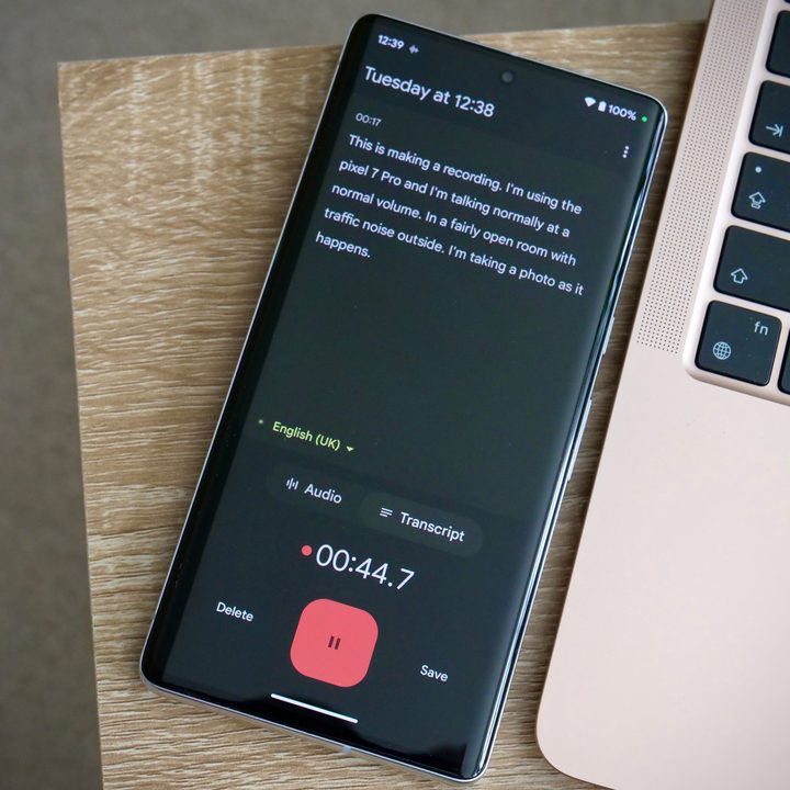 The Voice Recorder app running on the Google Pixel 7 Pro.