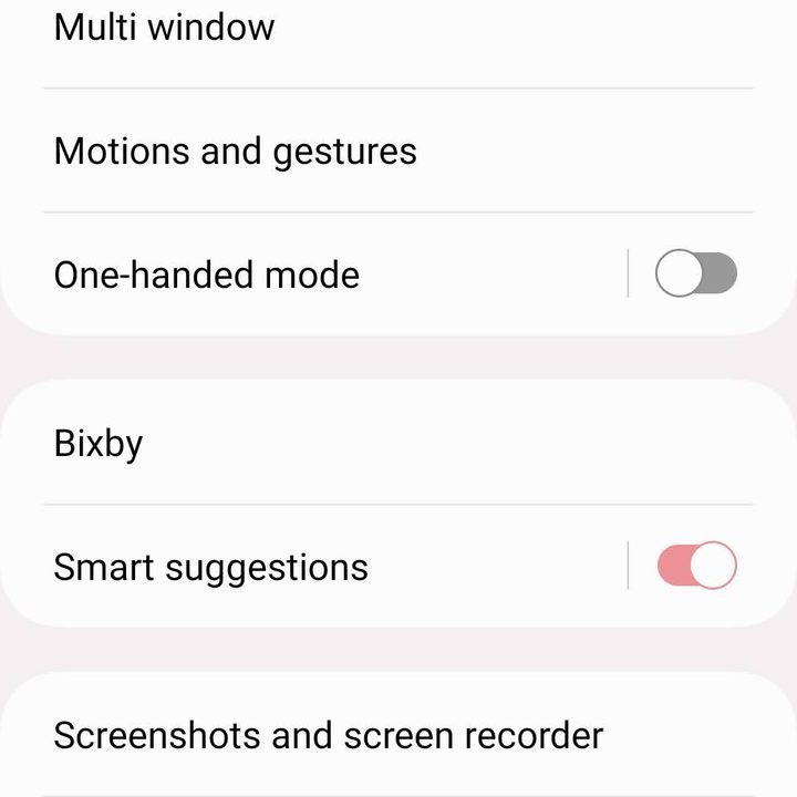Advanced features settings page on the Samsung Galaxy Z Flip 5.