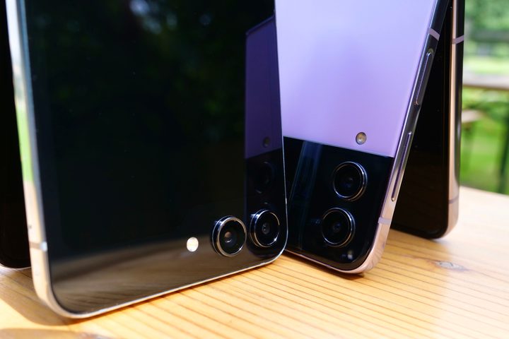 The Samsung Galaxy Z Flip 5 and Galaxy Z Flip 4 camera modules.