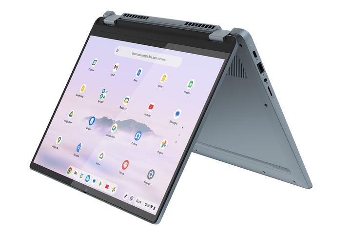 Lenovo's IdeaPad Flex 5i Chromebook Plus laptop.