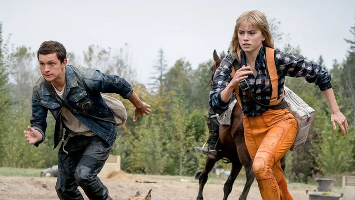 Tom Holland and Daisy Ridley in Chaos Walking.