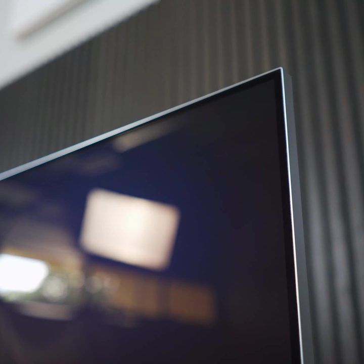 The bezel of an LG M3 Wireless OLED.