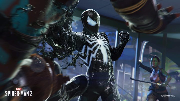 EMBARGOED FOR 9/15 8 AM PT Peter attacks enemies with the Symbiote Suit in Marvel's Spider-Man 2.