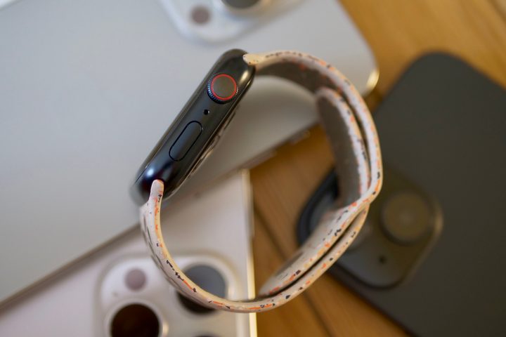 The side of the Apple Watch Series 9.