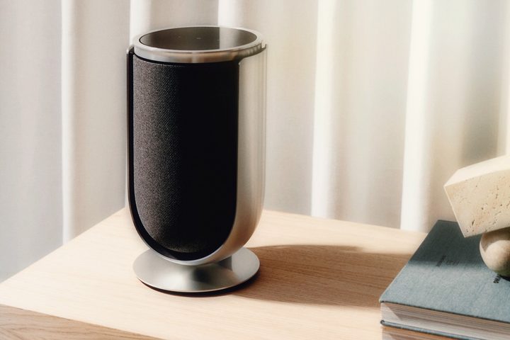 Bang & Olufsen Beolab 8 seen with black fabric grille.