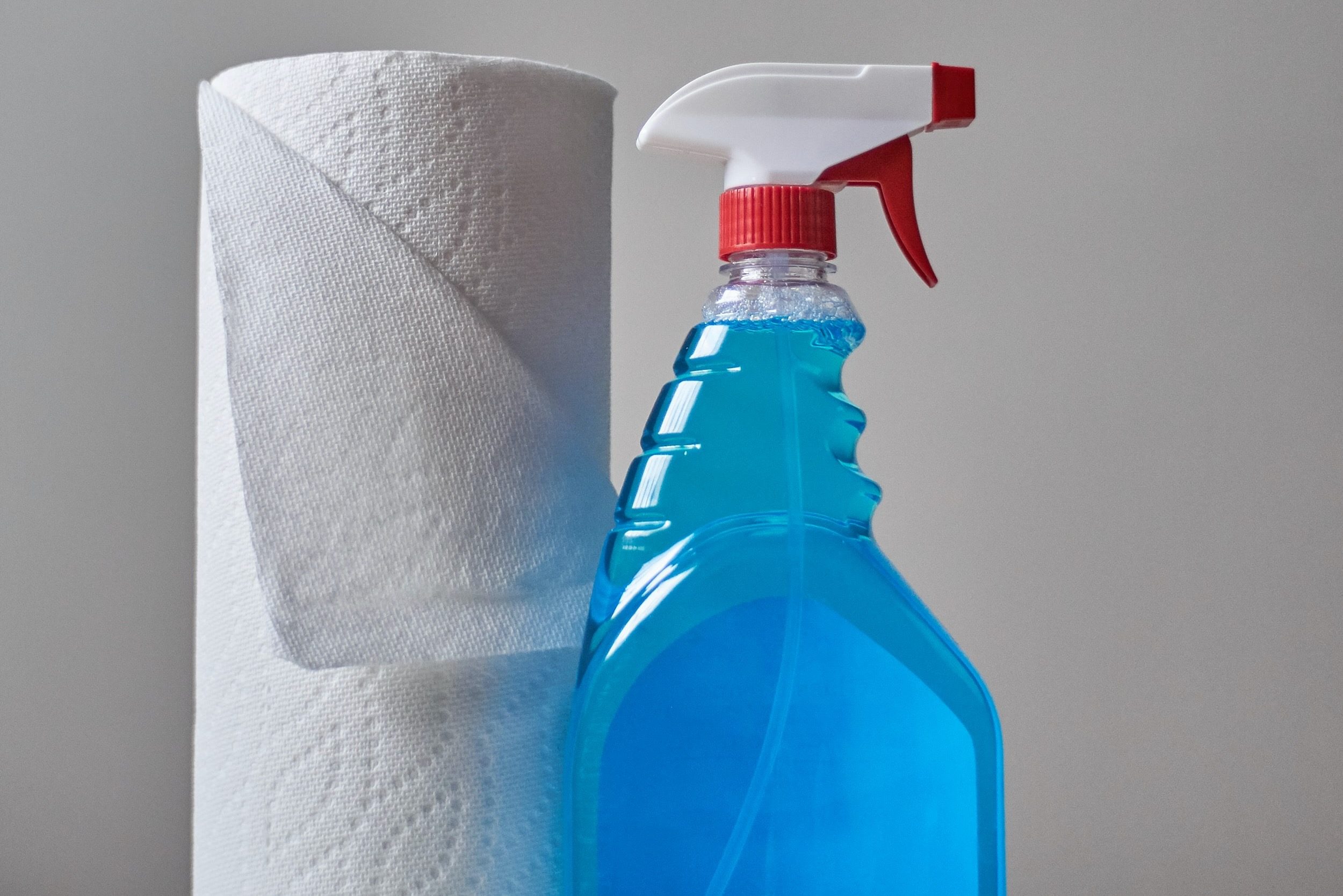 Cleaning spray and towels