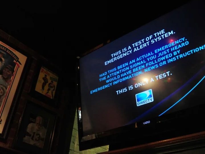 EAS test messsage being shown on a TV.