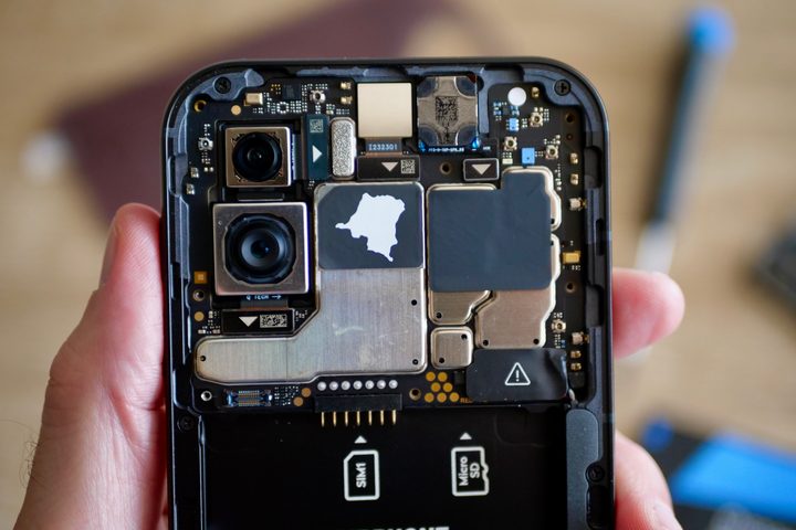 Components inside the Fairphone 5, after it has been taken apart.