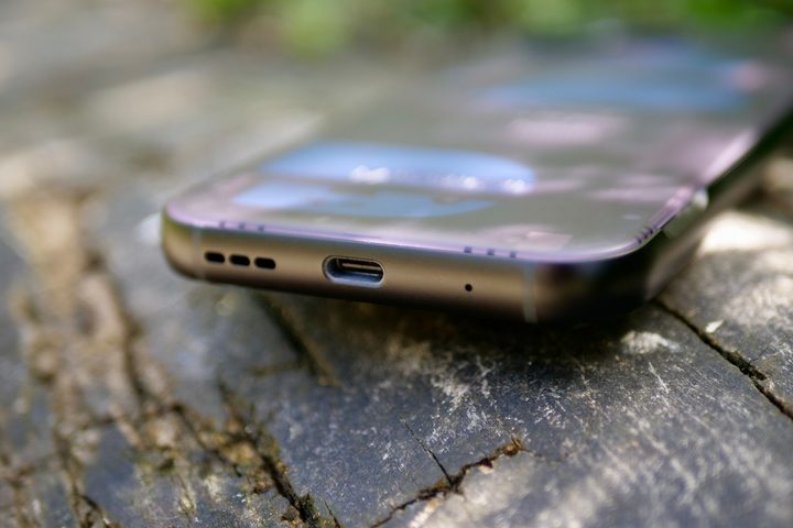 The charging port on the Fairphone 5.
