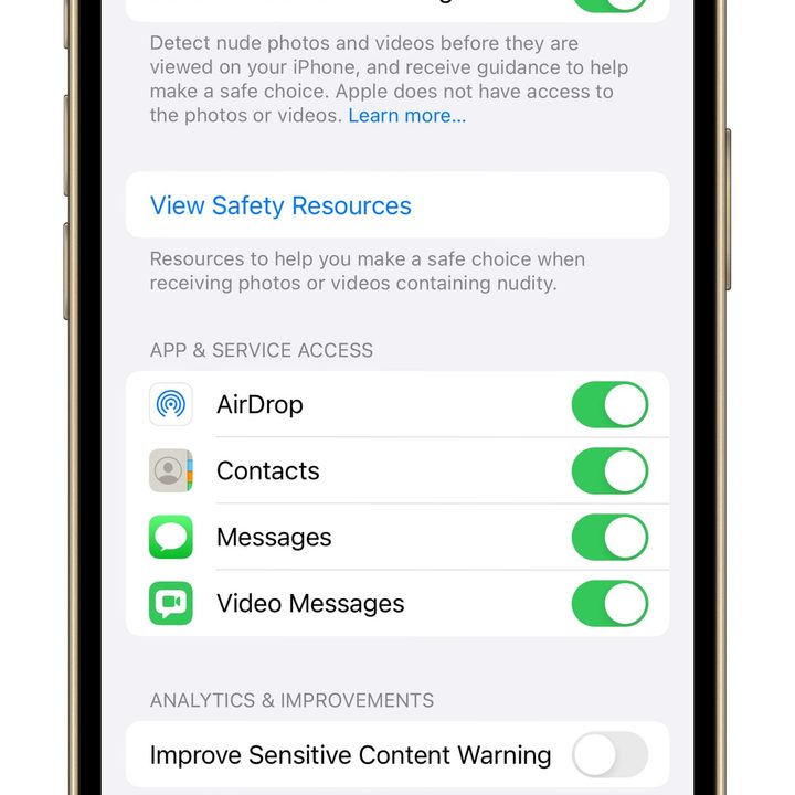 Sensitive Content Warning in iOS 17.