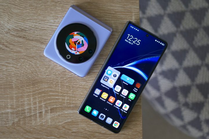 The folded Tecno Phantom V Fold and Tecno Phantom V Flip.