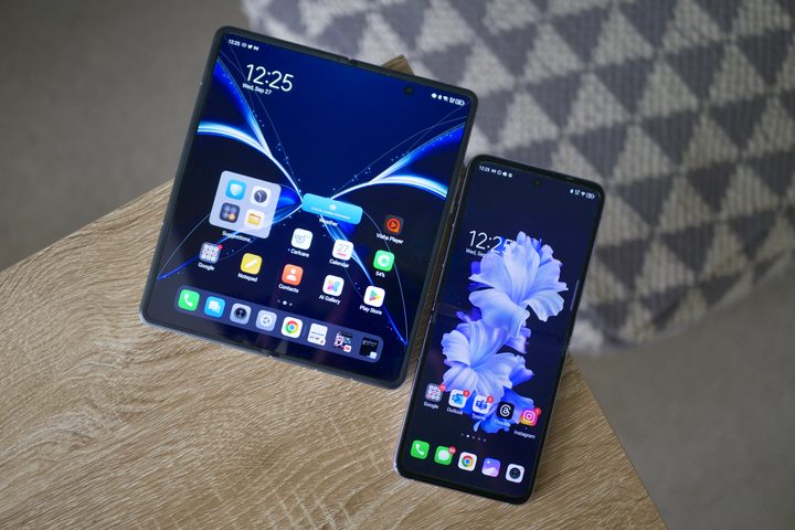 The unfolded Tecno Phantom V Fold and Tecno Phantom V Flip.