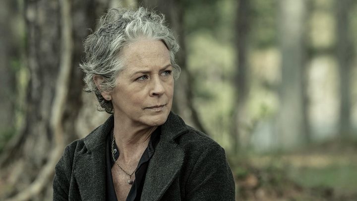 Carol in The Walking Dead looking to the right.