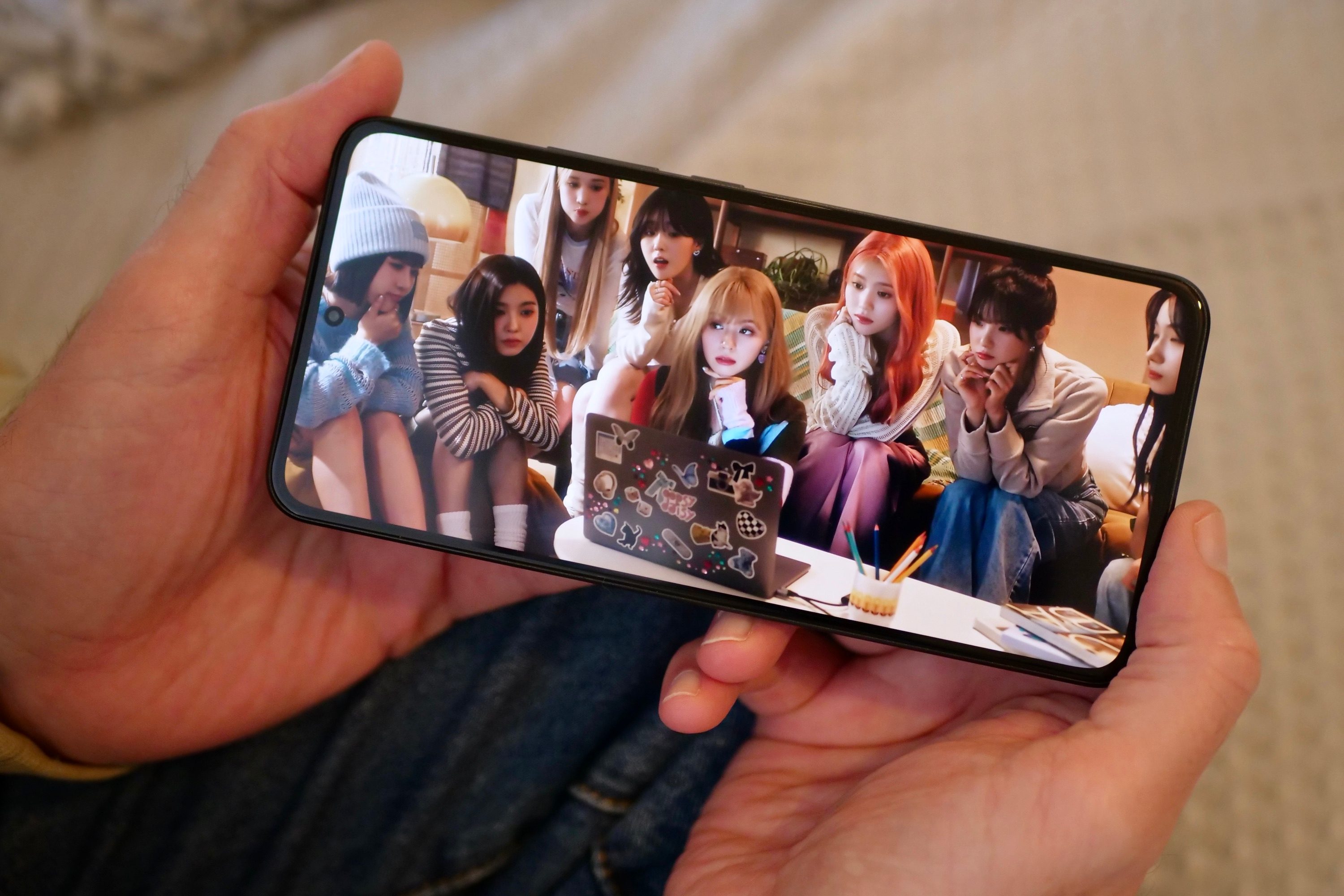Video playing on the Xiaomi 13T Pro.