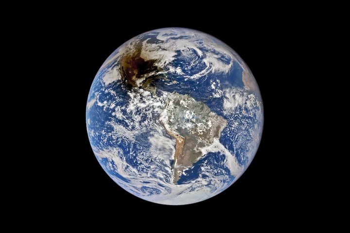 The annular solar eclipse in October 2023 viewed by the Earth Polychromatic Imaging Camera on board the Deep Space Climate Observatory.