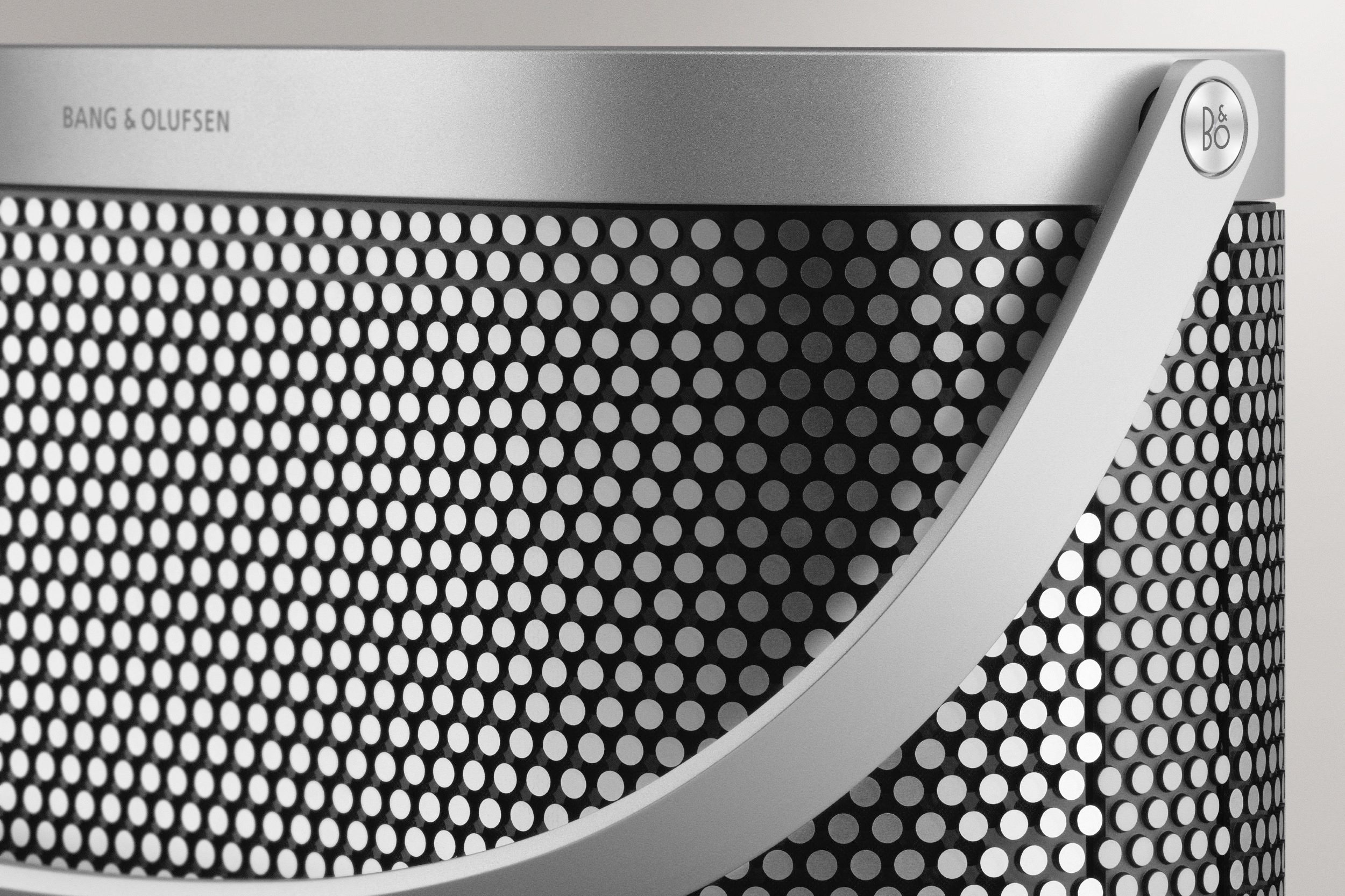 bang-and-olufsen-Beosound-A5-