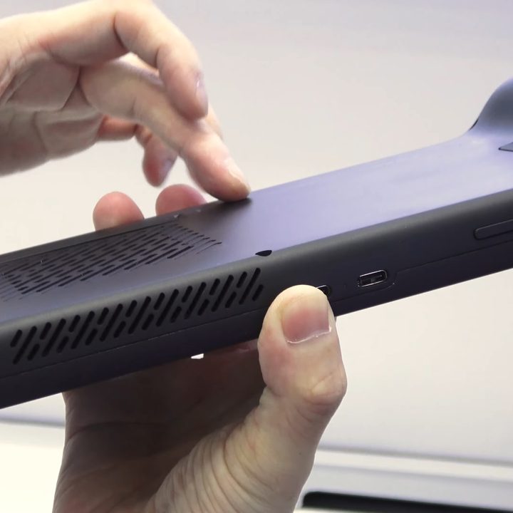 The Emdoor gaming handheld seen from the side.