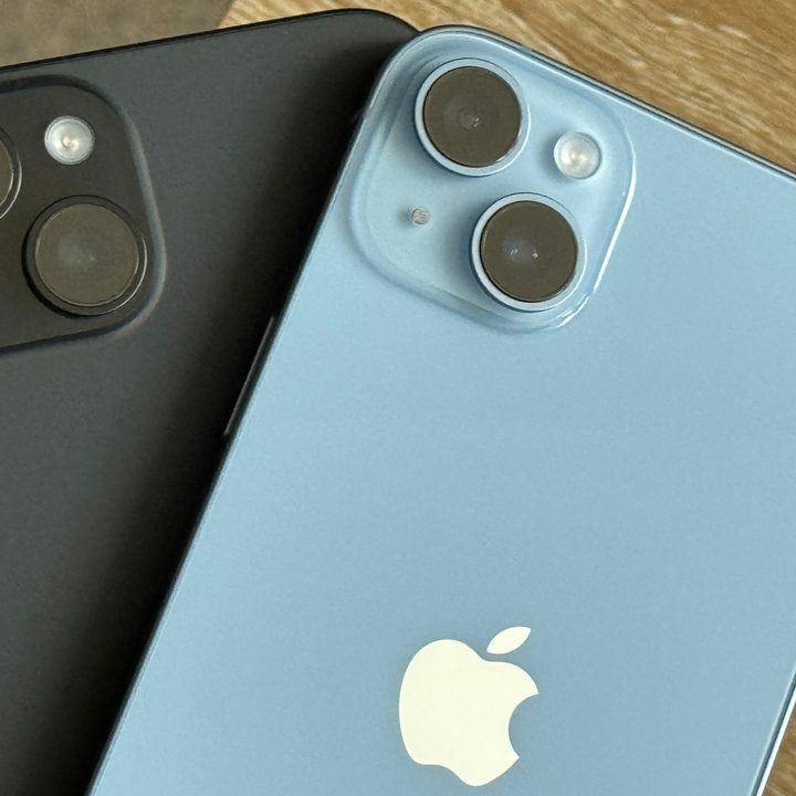The Apple iPhone 15 Plus and iPhone 14 Plus camera modules.