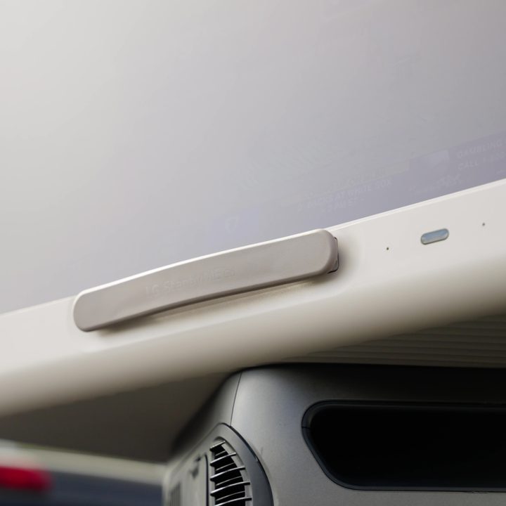 Close up on the handle of the LG StanbyMe Go.