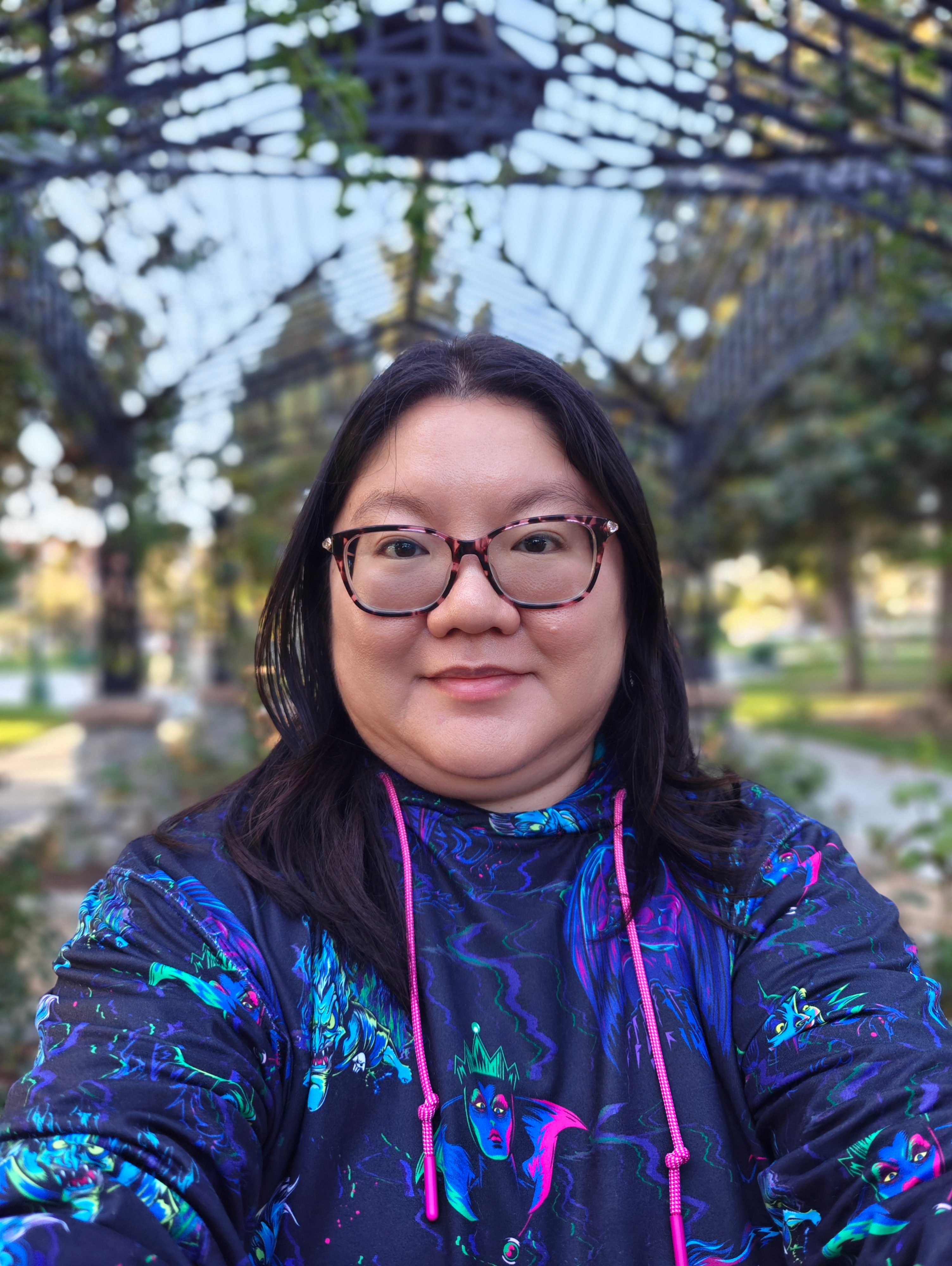 Selfie taken on OnePlus Open cover display camera.