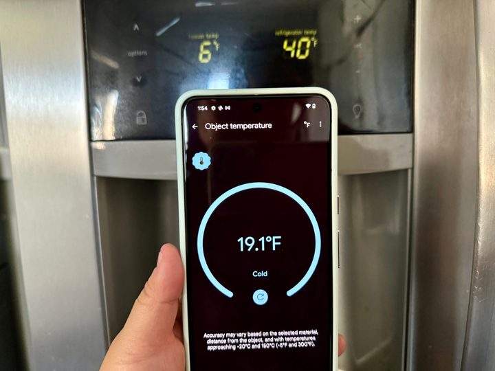 Google Pixel 8 Pro temperature app showing a cold reading.