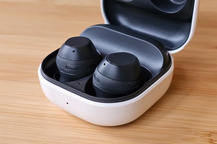 Samsung Galaxy Buds FE in open case.