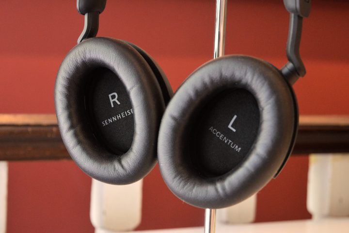 Sennheiser Accentum Wireless headphones: interior of earcups.