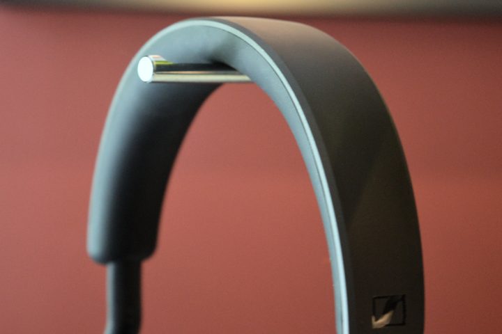 Sennheiser Accentum Wireless headphones: headband close-up.