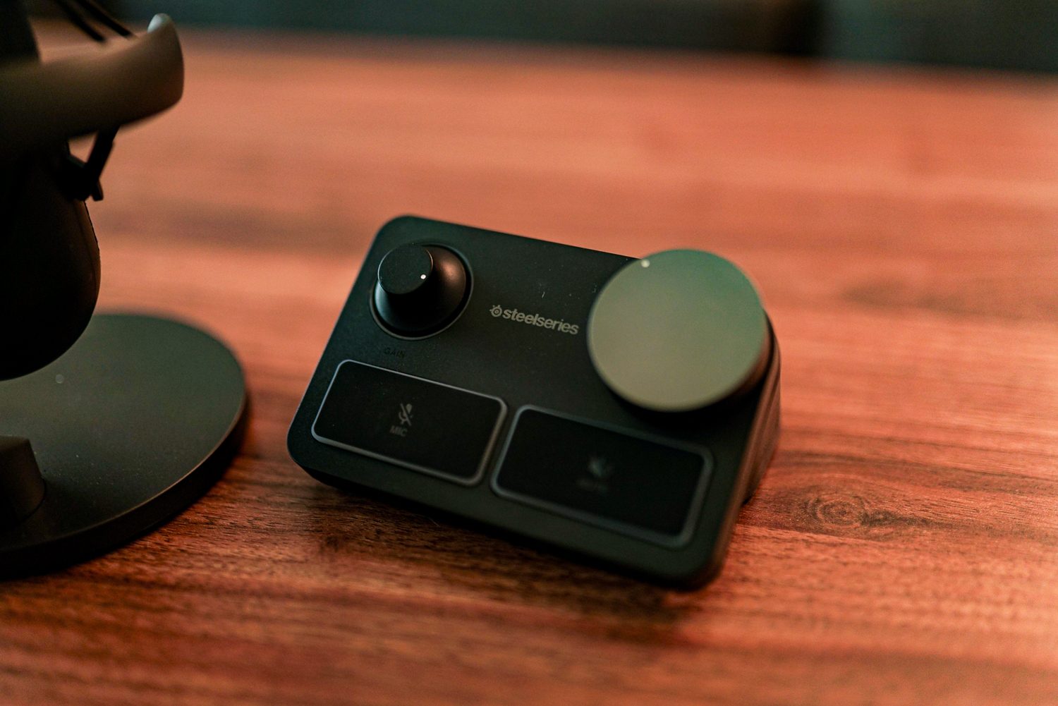 SteelSeries' new mic is better than my $700 setup - Digital Trends