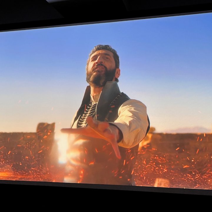The Xgimi Horizon Ultra projecting a scene from the Wheel of Time.
