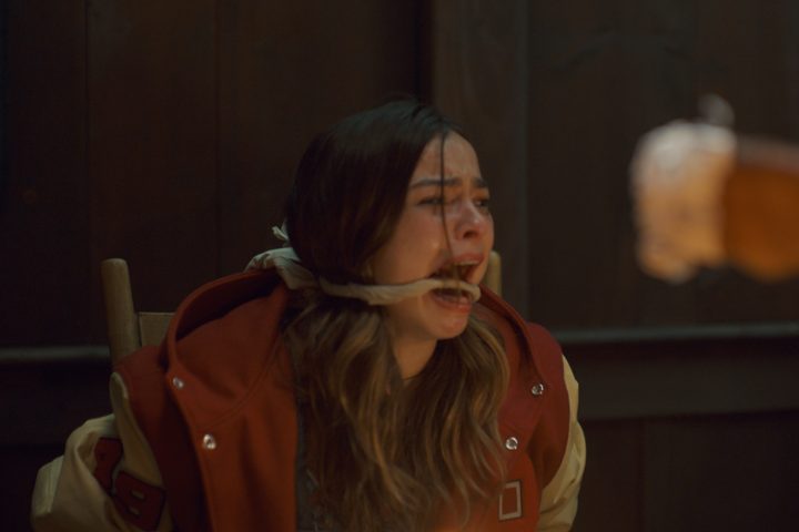 Addison Rae screams in Thanksgiving.