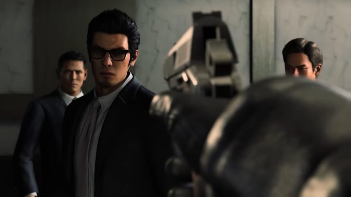 A man points a gun at Kiryu in Like a Dragon Gaiden: The Man Who Erased His Name.