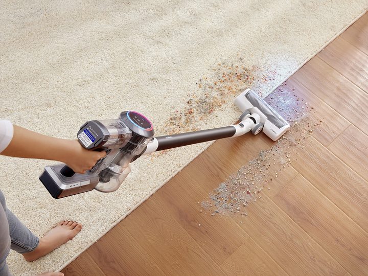 PURE ONE S11 used to clean carpet mess