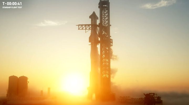 Starship on the launch pad ahead of the second orbital flight test on November 11, 2023.