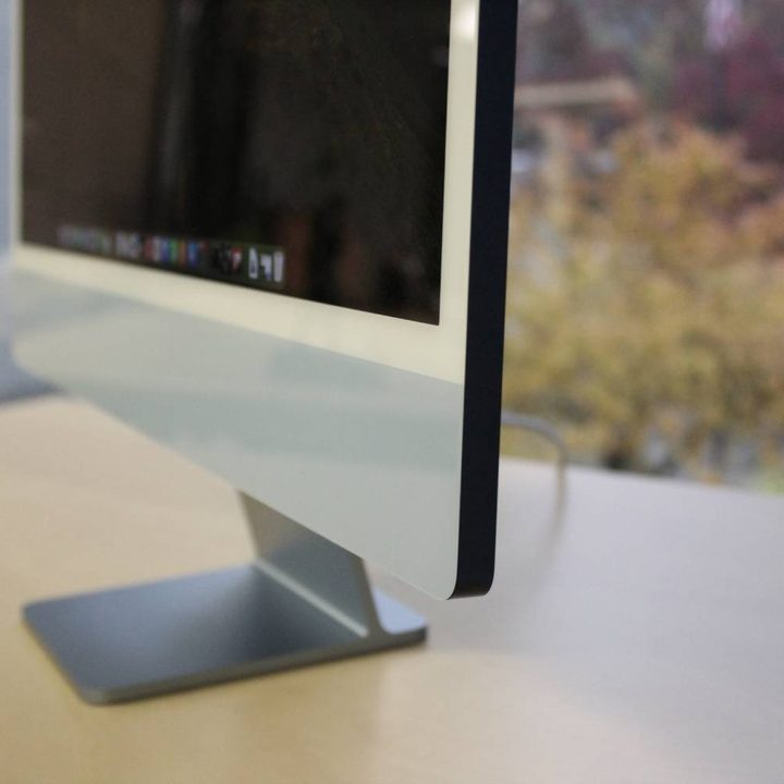 The profile of the iMac on a desk.