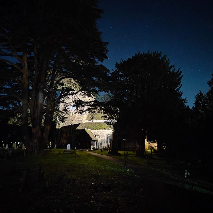 A photo taken with the OnePlus 11's camera in Night mode.