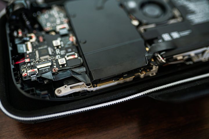 A ribbon cable on the Steam Deck OLED.