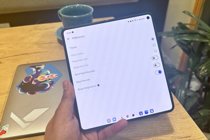 Deeper messaging controls in Beeper Mini app.