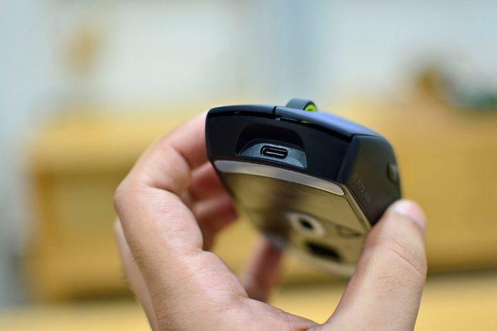 The USB-C port on the Corsair M75 Air wireless gaming mouse.