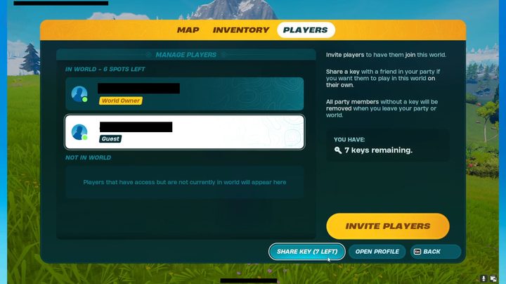 Giving players keys in Lego Fortnite.