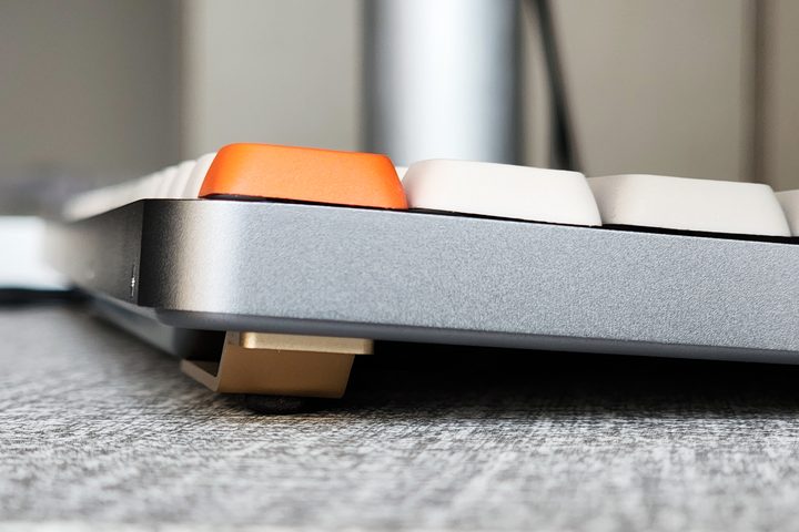 Fixed metal stand on the Lofree Flow low-profile mechanical keyboard.