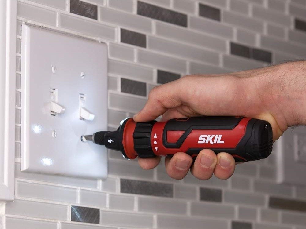 SKIL Rechargeable 4V Cordless Screwdriver
