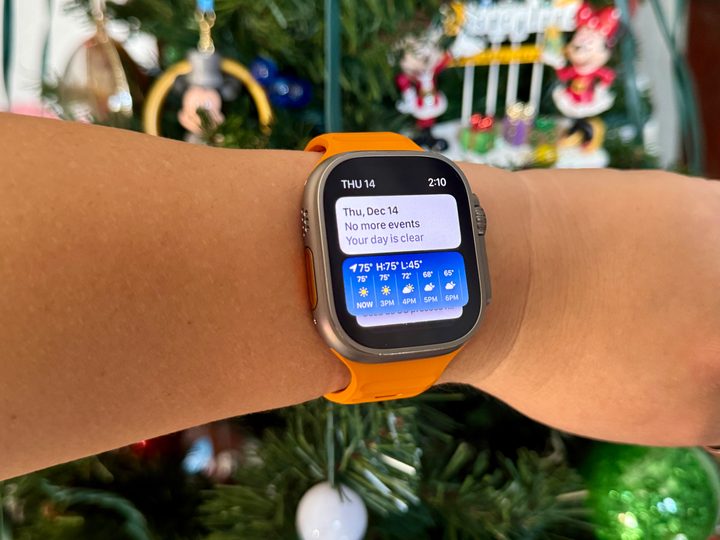 Widgets on an Apple Watch Ultra.