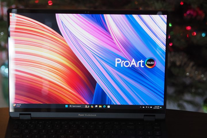 Asus ProArt Studiobook 16 OLED front view showing display.