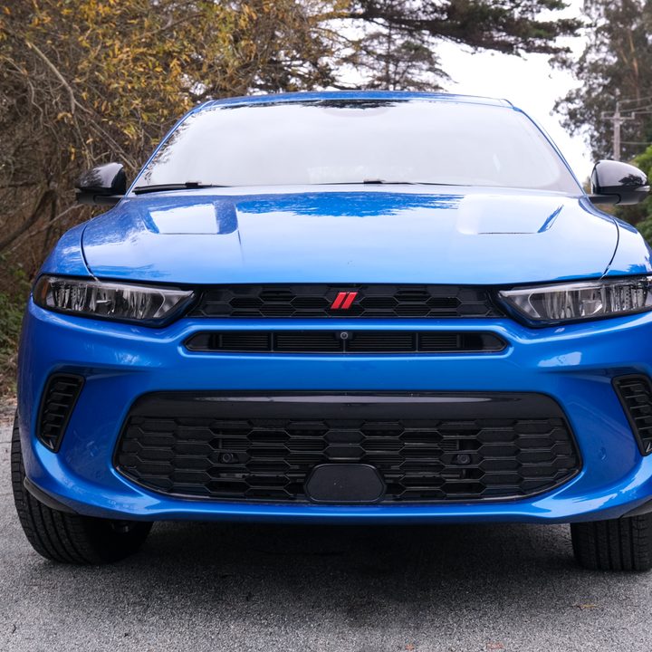A frontal view of a Dodge Hornet R/T.