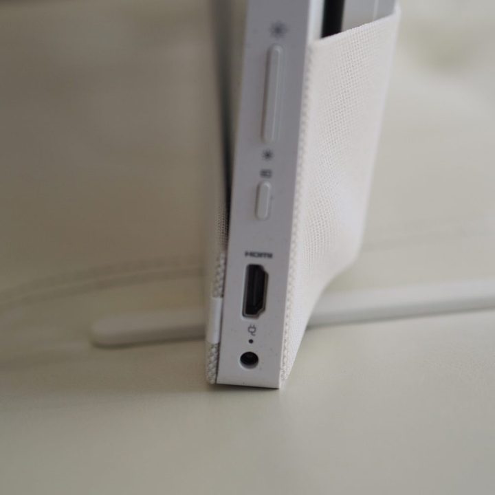 HP Envy Move left side showing ports.