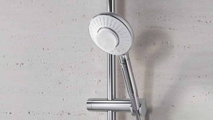 The Kohler SpaViva installed in a shower.